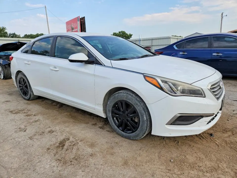 2016 HYUNDAI SONATA SE  
