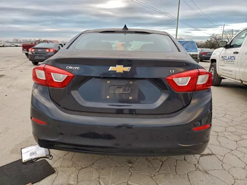2016 CHEVROLET CRUZE LT  