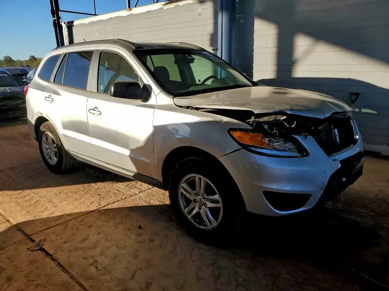 2012 HYUNDAI SANTA FE GLS  