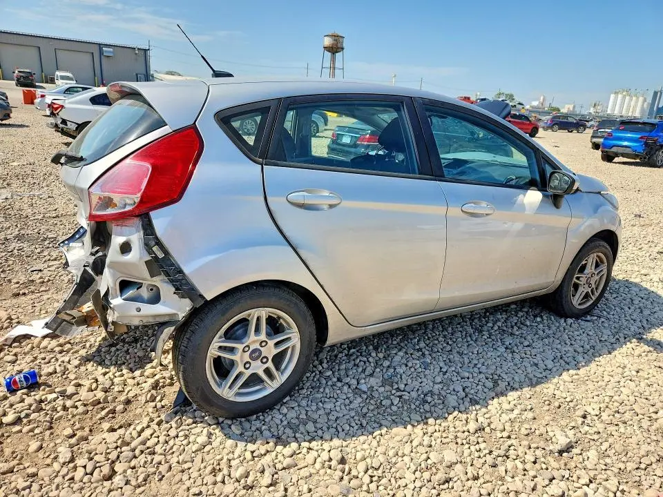 2018 FORD FIESTA SE  
