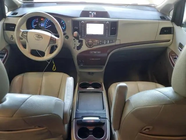 2011 TOYOTA SIENNA XLE  