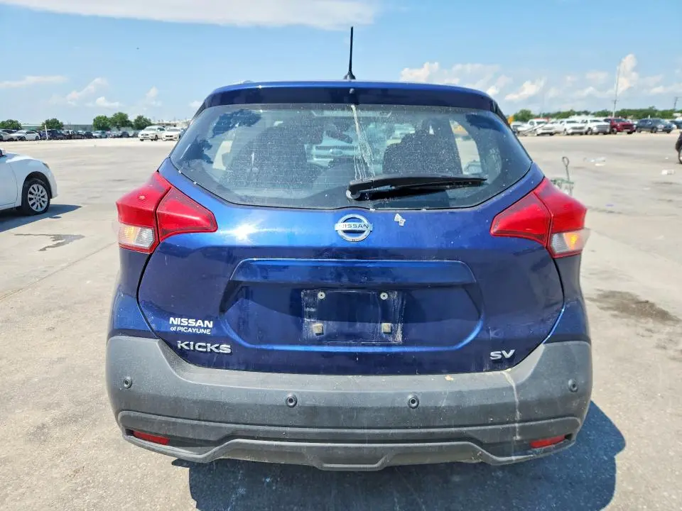 2020 NISSAN KICKS SV  