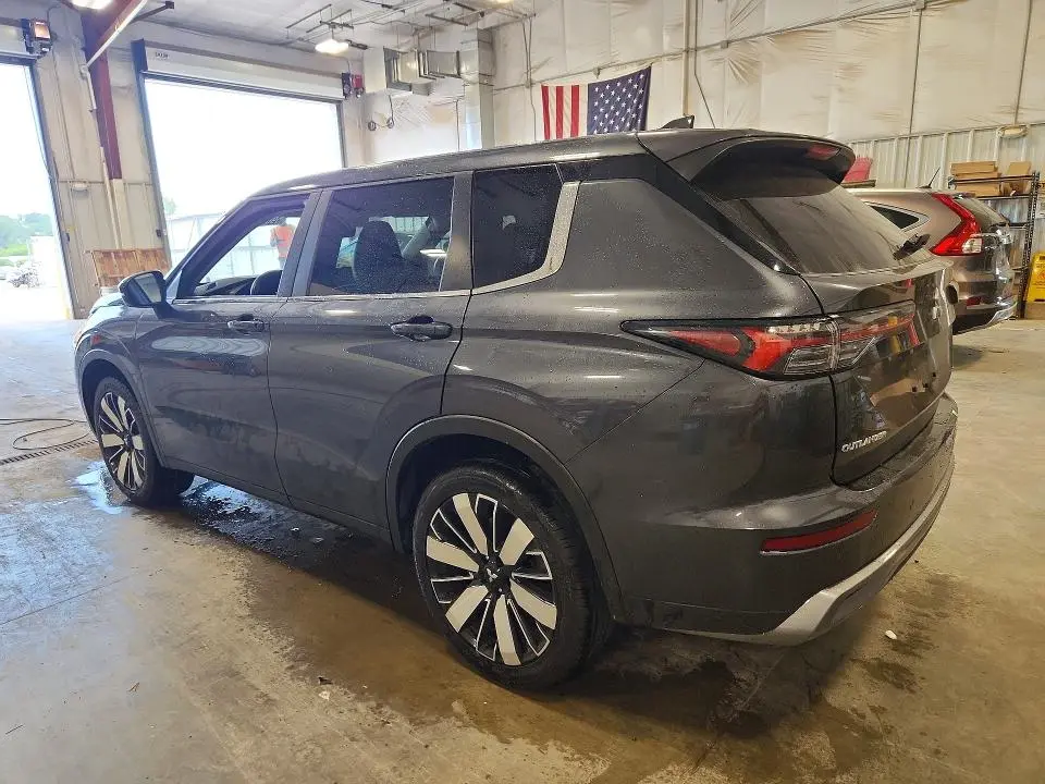 2025 MITSUBISHI OUTLANDER SE  