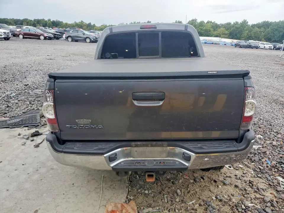 2011 TOYOTA TACOMA V6  