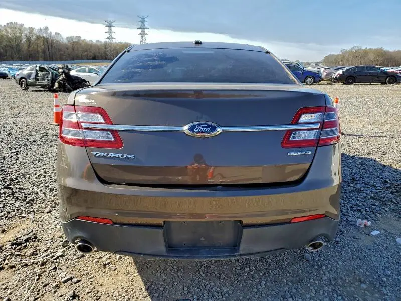 2015 FORD TAURUS SE  