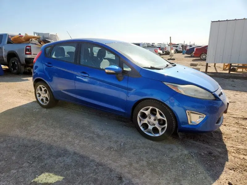 2011 FORD FIESTA SES  