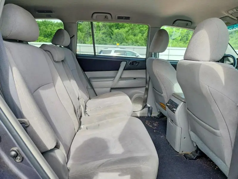 2011 TOYOTA HIGHLANDER BASE  