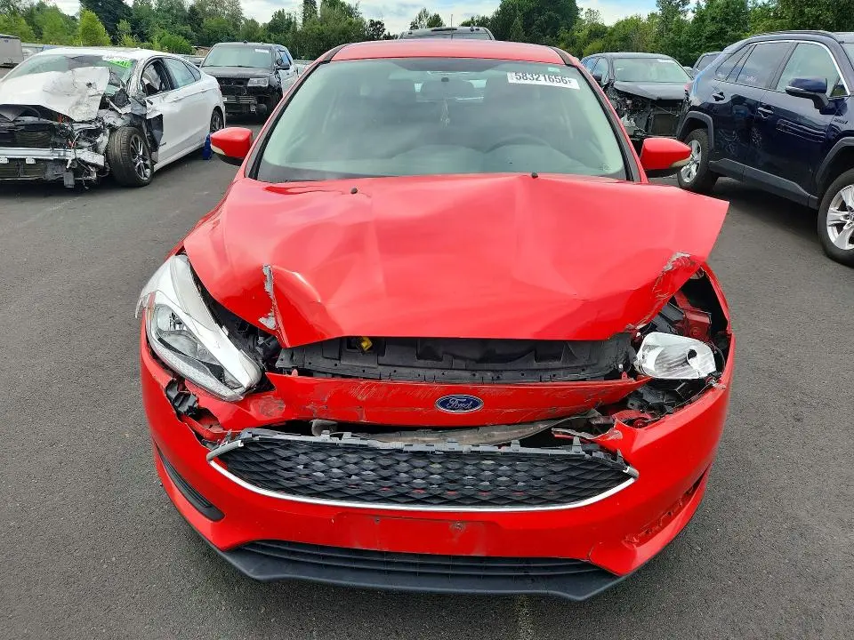 2015 FORD FOCUS SE  