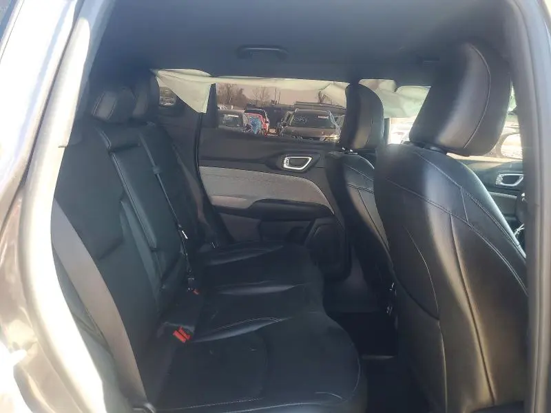 2023 JEEP COMPASS LATITUDE LUX  