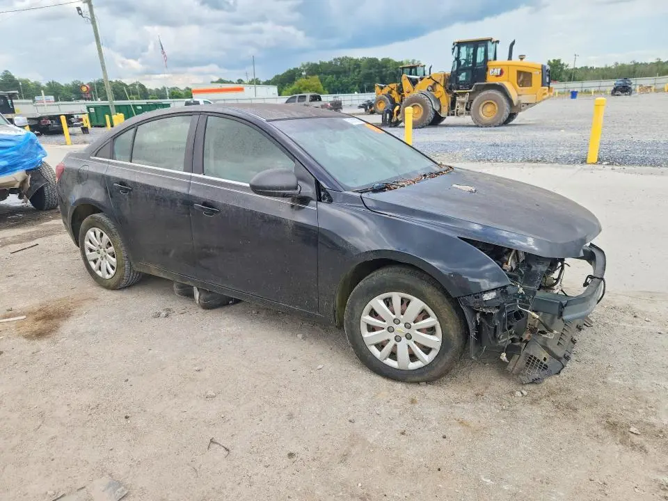 2011 CHEVROLET CRUZE LS  