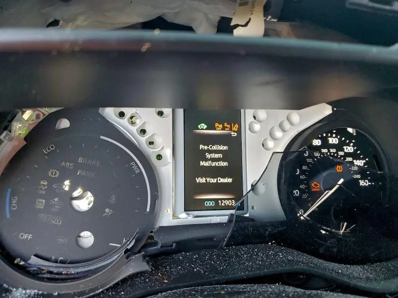 2021 TOYOTA SIENNA XLE  