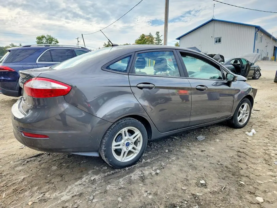 2018 FORD FIESTA SE  