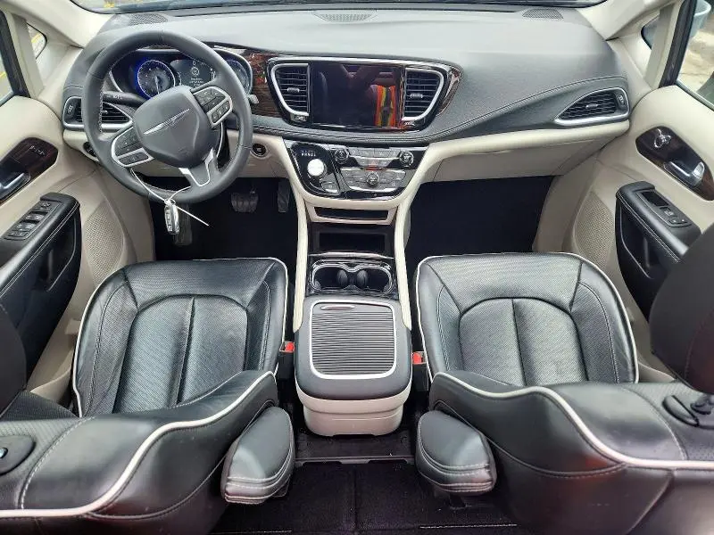 2023 CHRYSLER PACIFICA LIMITED  