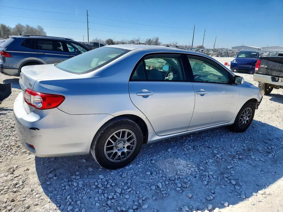 2011 TOYOTA COROLLA LE  
