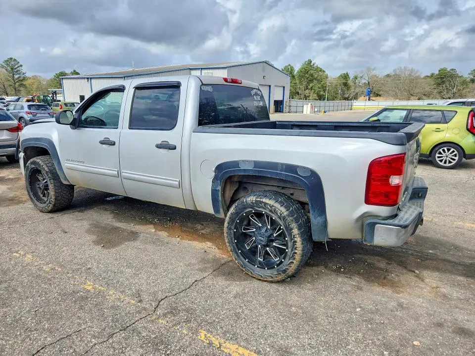 2010 CHEVROLET SILVERADO K1500 LT  
