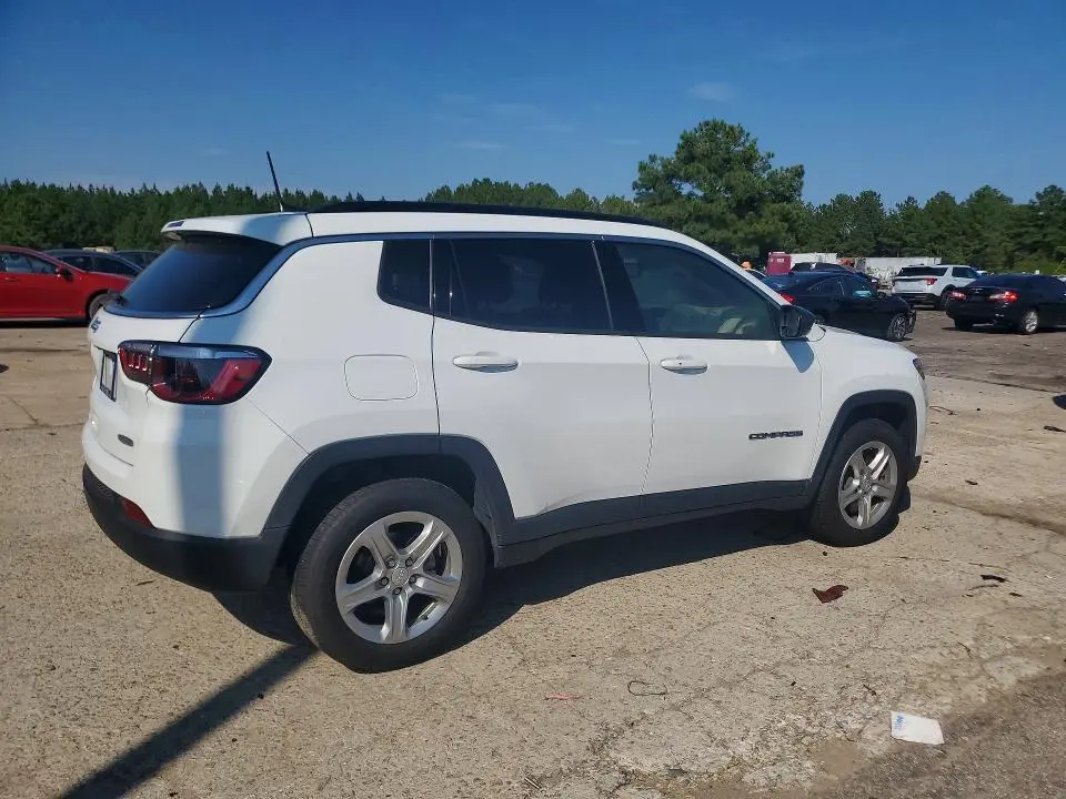 2023 JEEP COMPASS LATITUDE  