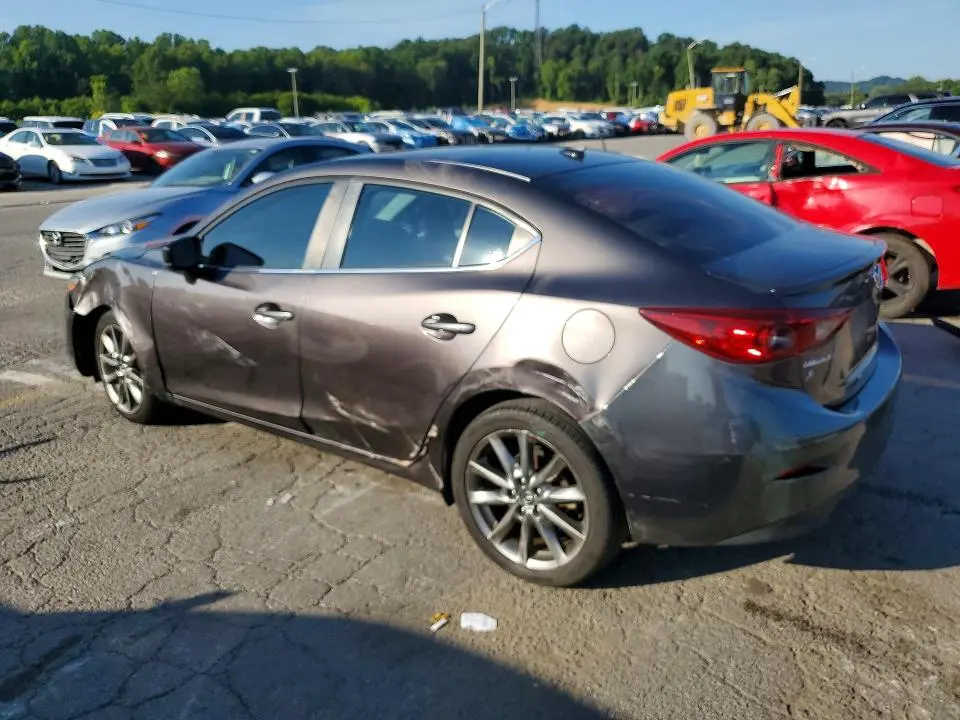 2018 MAZDA 3 TOURING  
