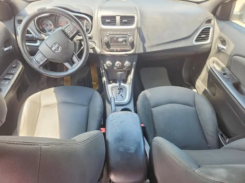 2013 DODGE AVENGER SE  