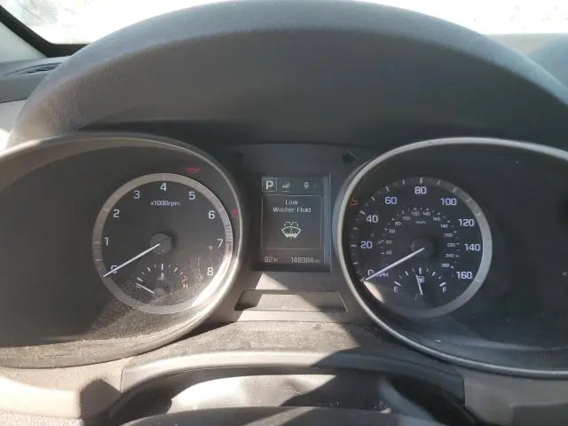 2017 HYUNDAI SANTA FE SE  