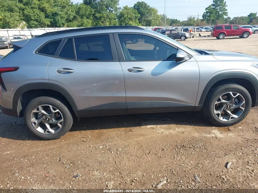 2024 CHEVROLET TRAX FWD LT