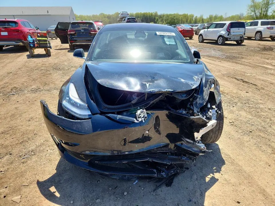 2018 TESLA MODEL 3   