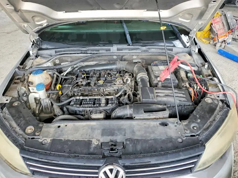 2014 VOLKSWAGEN JETTA SE  