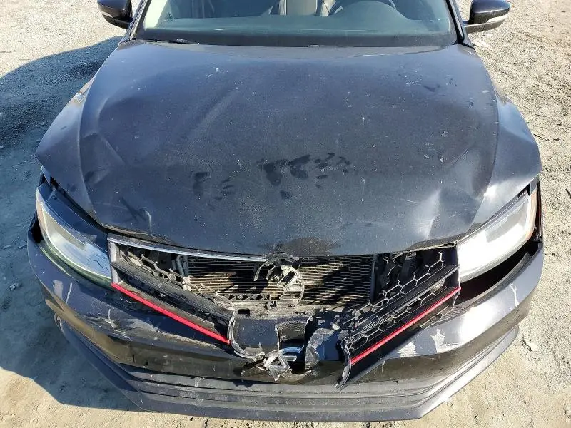 2017 VOLKSWAGEN JETTA SE  