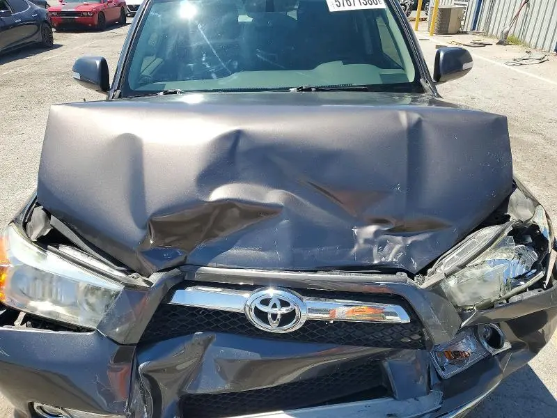 2013 TOYOTA 4RUNNER SR5  