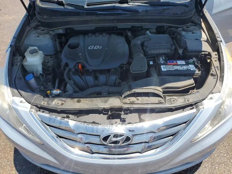 2013 HYUNDAI SONATA SE  