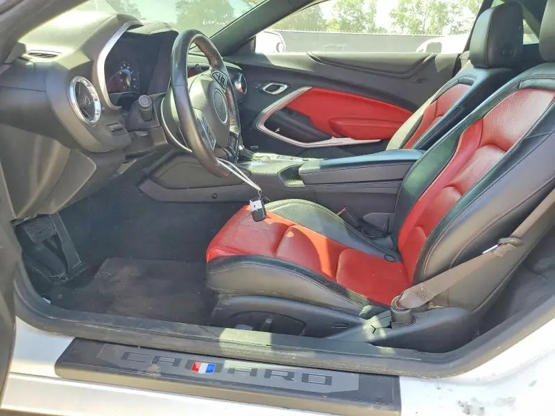 2017 CHEVROLET CAMARO LT  