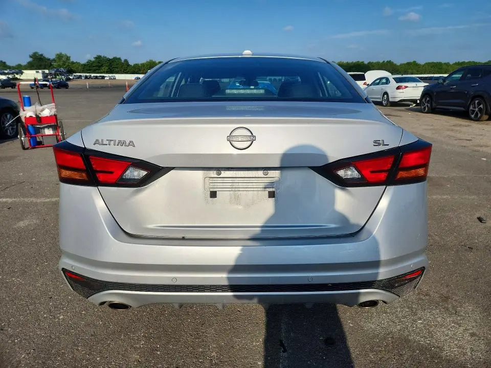 2023 NISSAN ALTIMA SL  