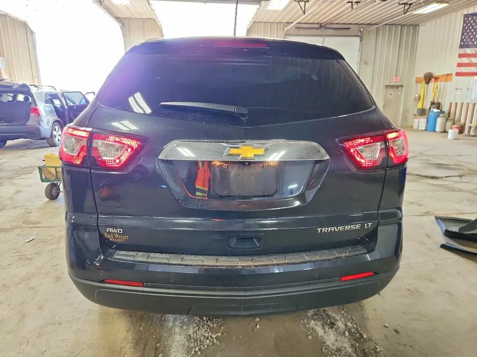 2014 CHEVROLET TRAVERSE LT  