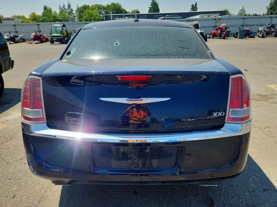 2012 CHRYSLER 300 LIMITED  