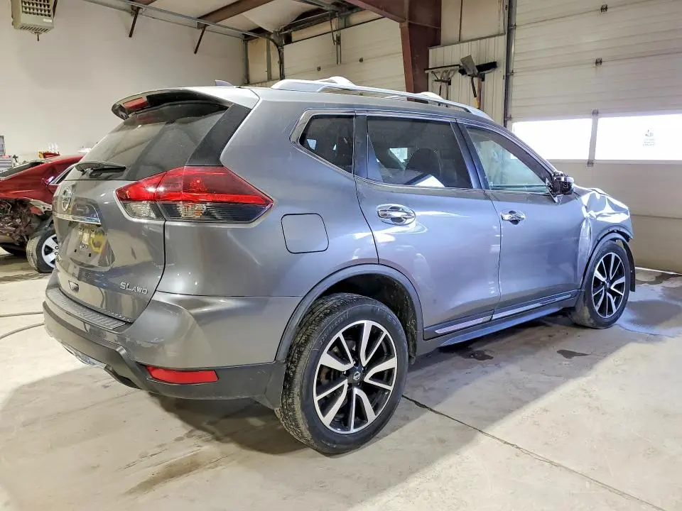 2018 NISSAN ROGUE SL  