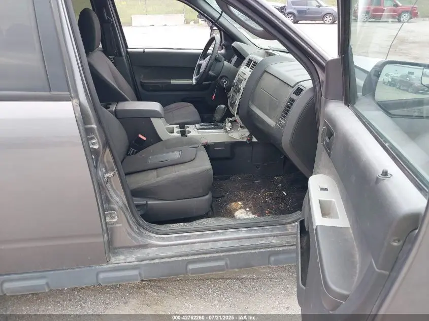 2012 FORD ESCAPE XLT