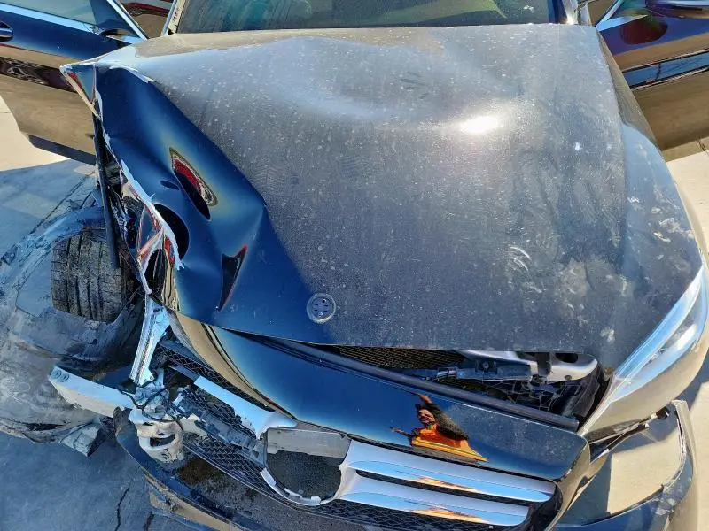 2019 MERCEDES-BENZ C 300  