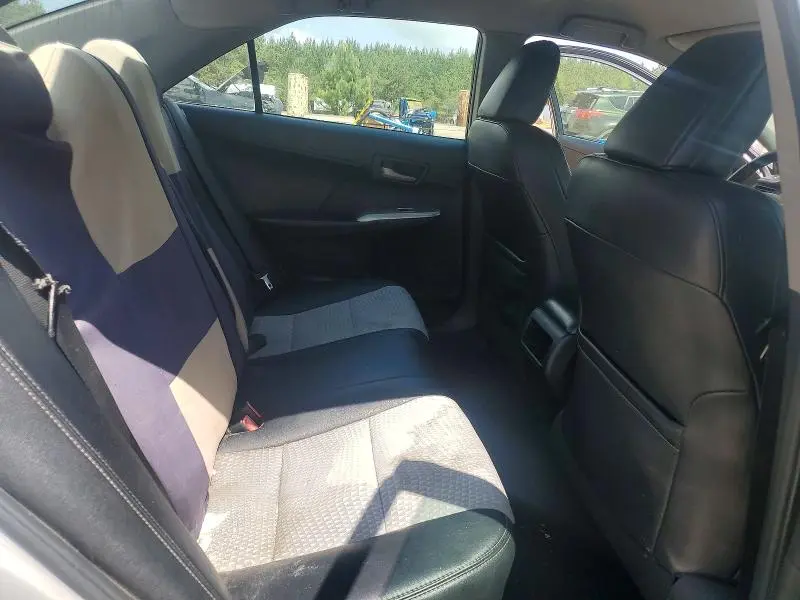 2014 TOYOTA CAMRY SE  