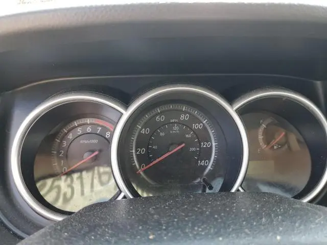 2010 NISSAN VERSA S  
