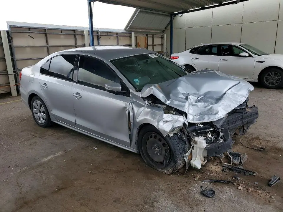 2011 VOLKSWAGEN JETTA SE  