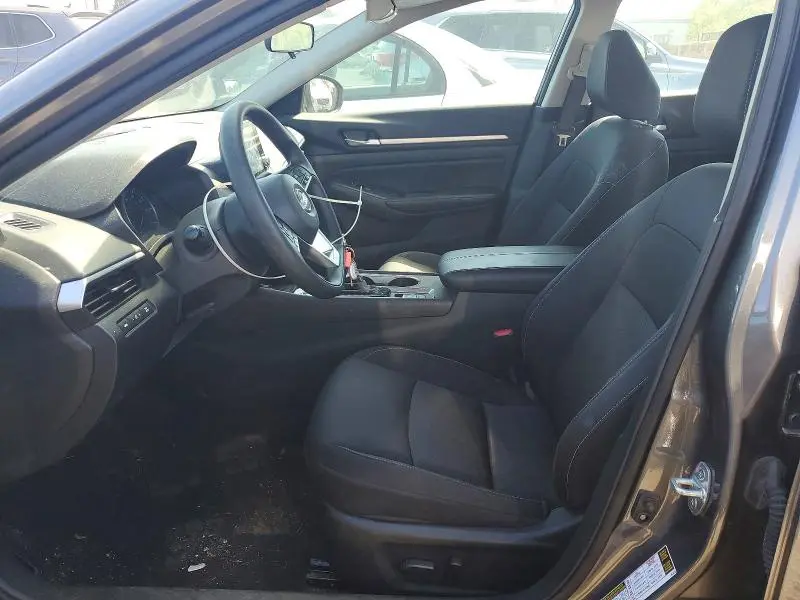 2022 NISSAN ALTIMA SV  