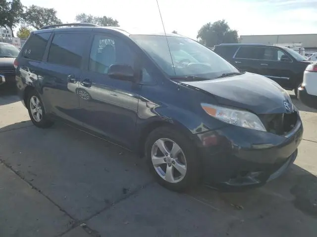 2012 TOYOTA SIENNA LE  