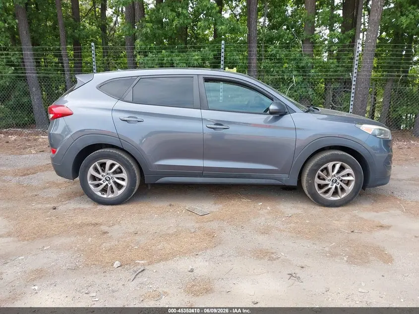 2018 HYUNDAI TUCSON SE