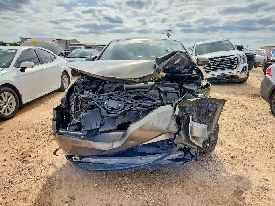 2021 TOYOTA C-HR LE  