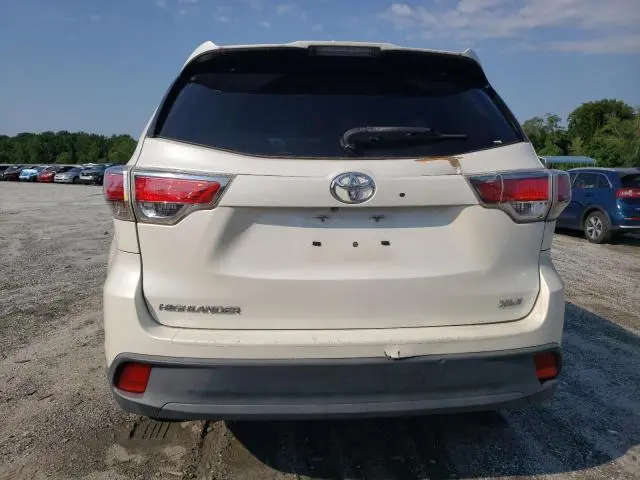 2014 TOYOTA HIGHLANDER XLE  