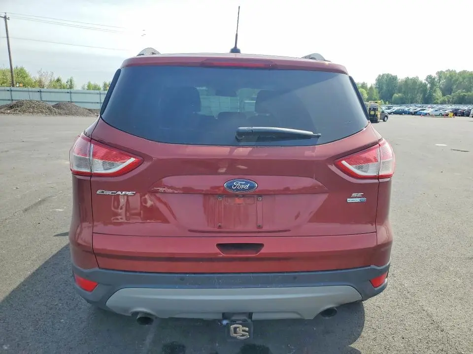 2016 FORD ESCAPE SE  