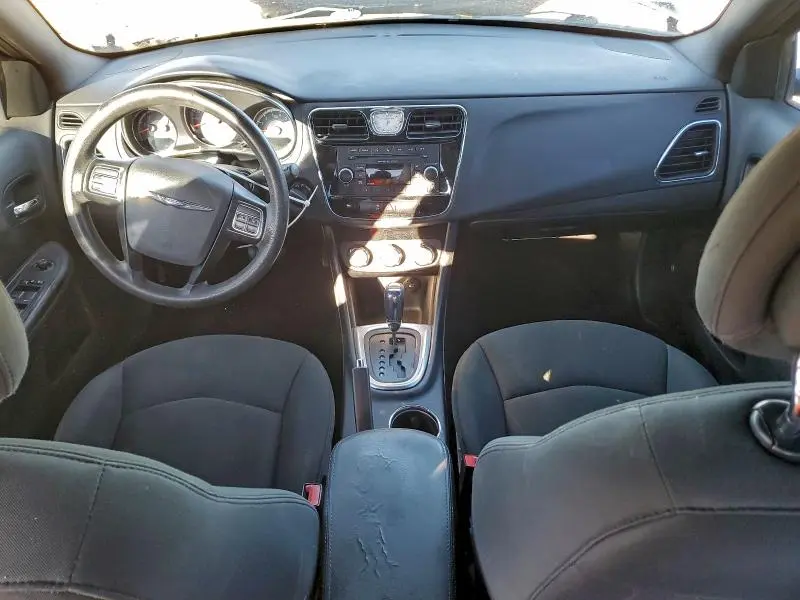 2012 CHRYSLER 200 LX  