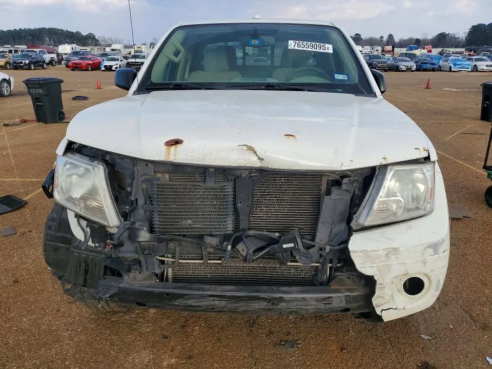 2017 NISSAN FRONTIER SV  