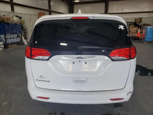 2017 CHRYSLER PACIFICA LX  