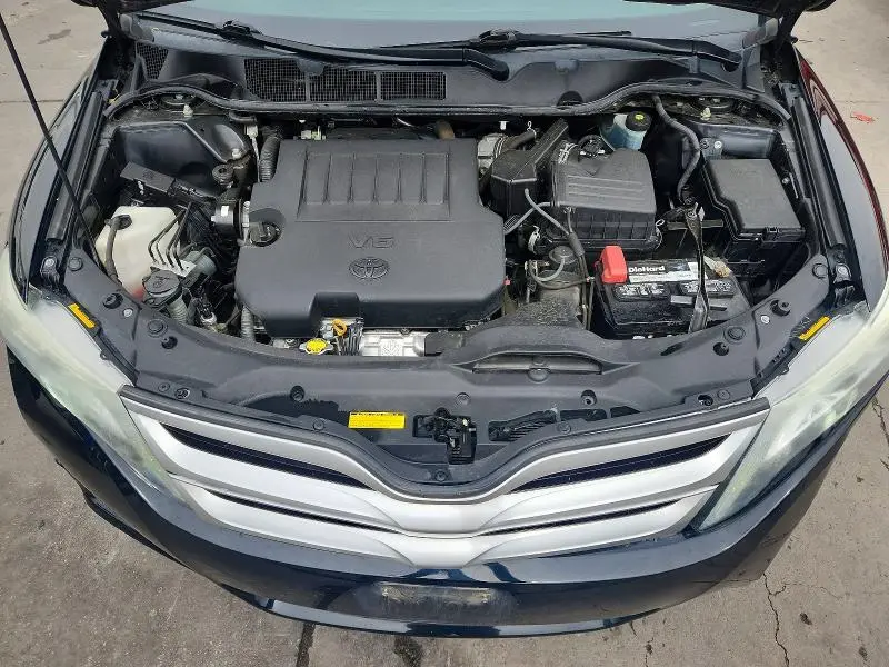 2015 TOYOTA VENZA LIMITED  