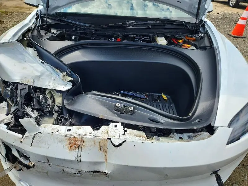 2026 TESLA MODEL 3   
